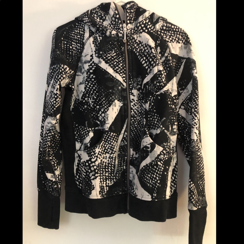 Lululemon Sweatshirt
